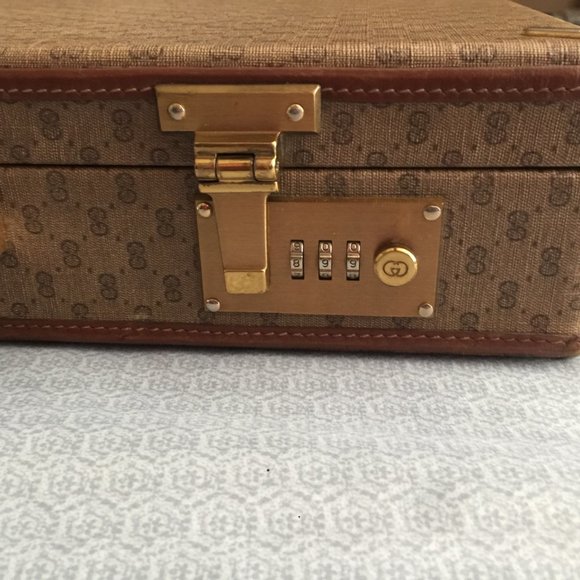 Vintage Gucci Briefcase - Picture 4 of 16